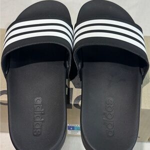 Adidas Black and White SlidesMen cushion Comfy Sandal Size 9